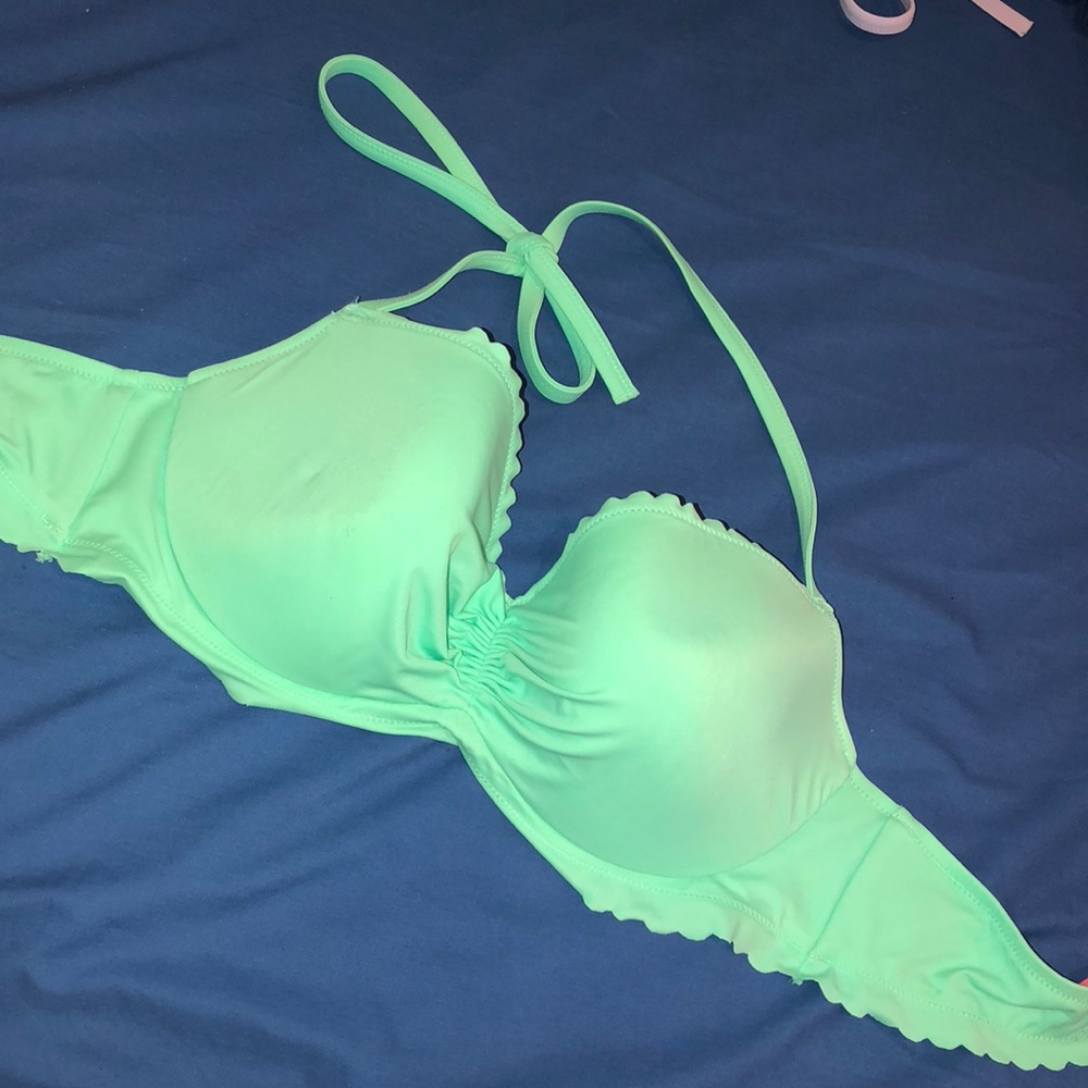 Victoria’s Secret swim scallop bikini top mint
